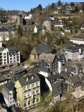 Hotel Alt Montjoie